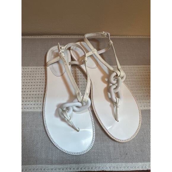 Burberry White Patent Leather Thong Slingback Sandals Size 37 & 37.5/ US 7.5 - Picture 1 of 6